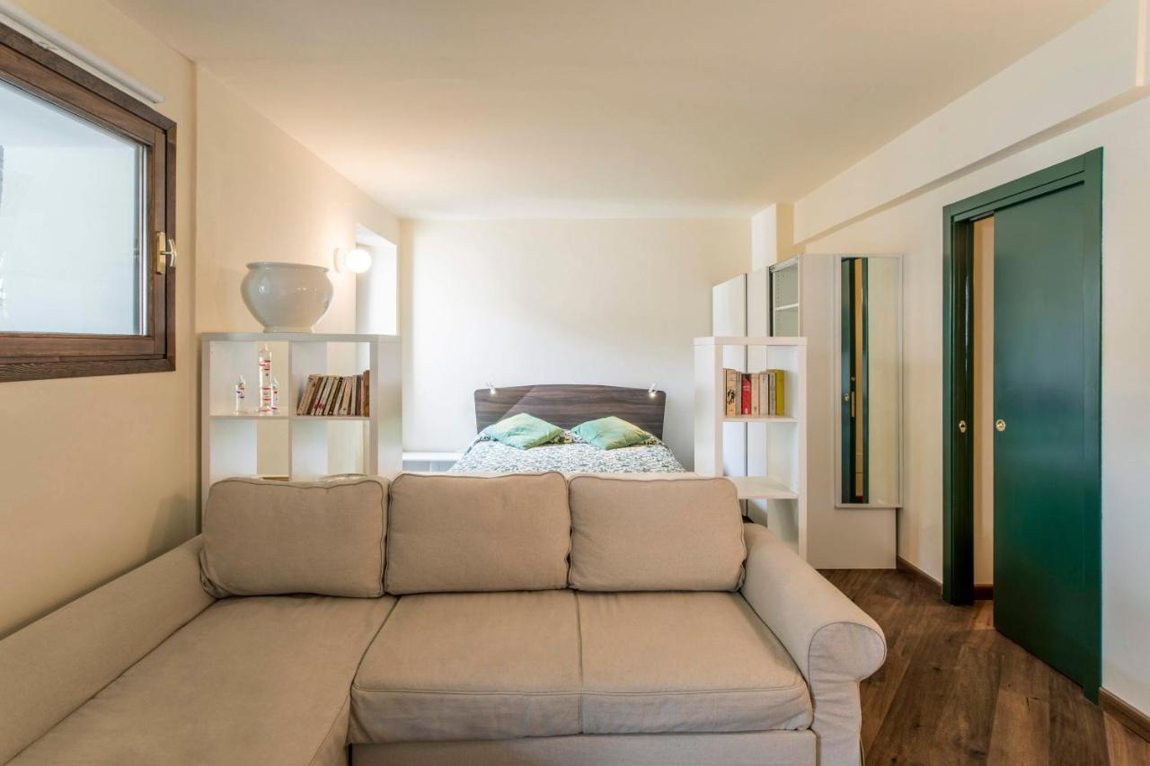 La Loggia - Vista Lago E Terrazza Gardone Riviera Dış mekan fotoğraf