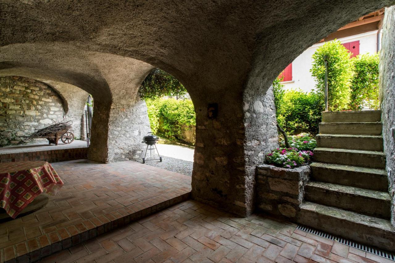 La Loggia - Vista Lago E Terrazza Gardone Riviera Dış mekan fotoğraf